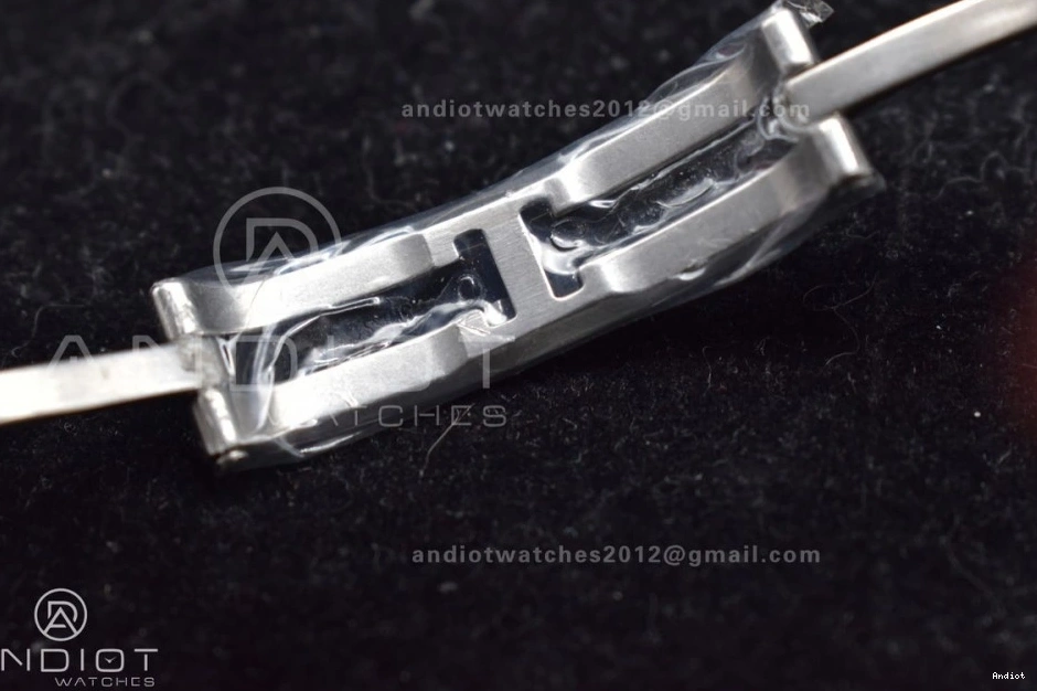 Quartz Diamond Ronda On 1190 With Dial Solo Bracelet K11F 20.3mm Bezel Tank SS SS Soft White 0709